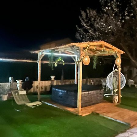 Charmant Studio A Uchaud Εξωτερικό φωτογραφία
