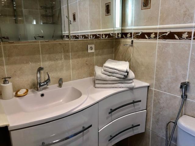 Charmant Studio A Uchaud Εξωτερικό φωτογραφία