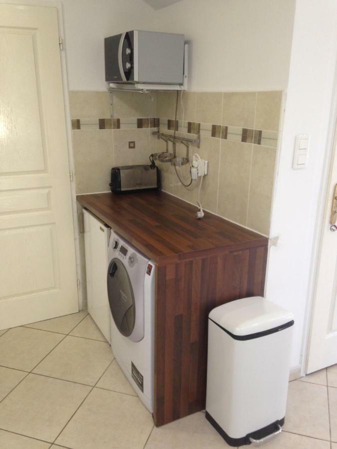 Charmant Studio A Uchaud Εξωτερικό φωτογραφία